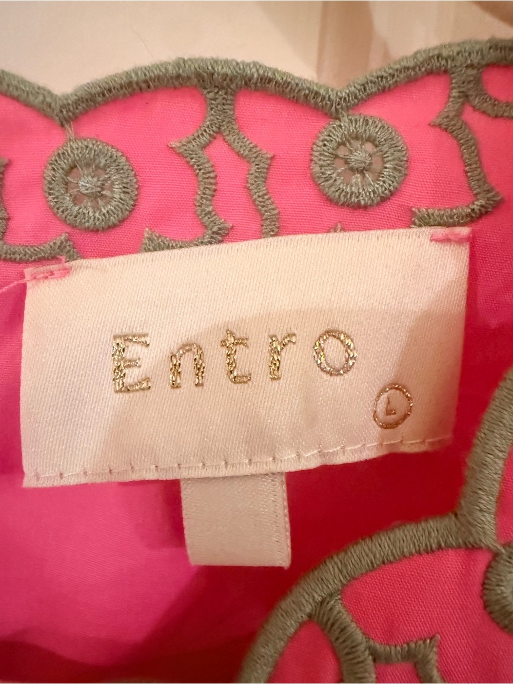 Entro NWOT Embroidered pink and green top - Picture 4 of 9